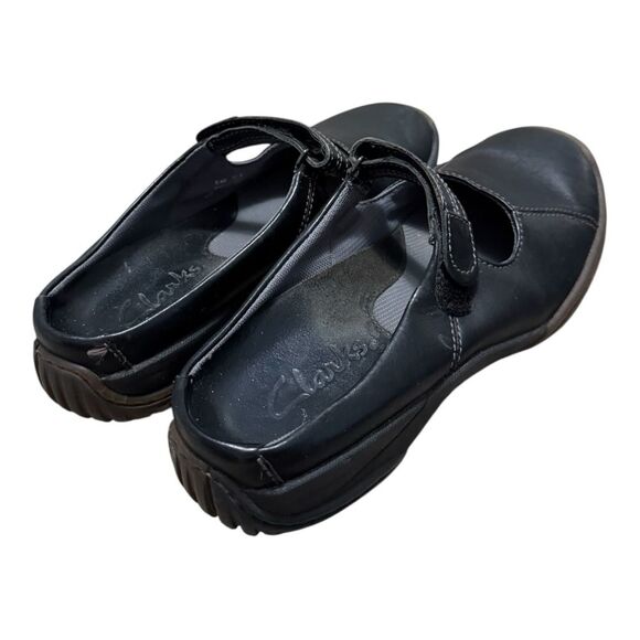 Clarks Mary Jane shoes women’s size 7.5 black leather slip on Velcro straps - Picture 3 of 10